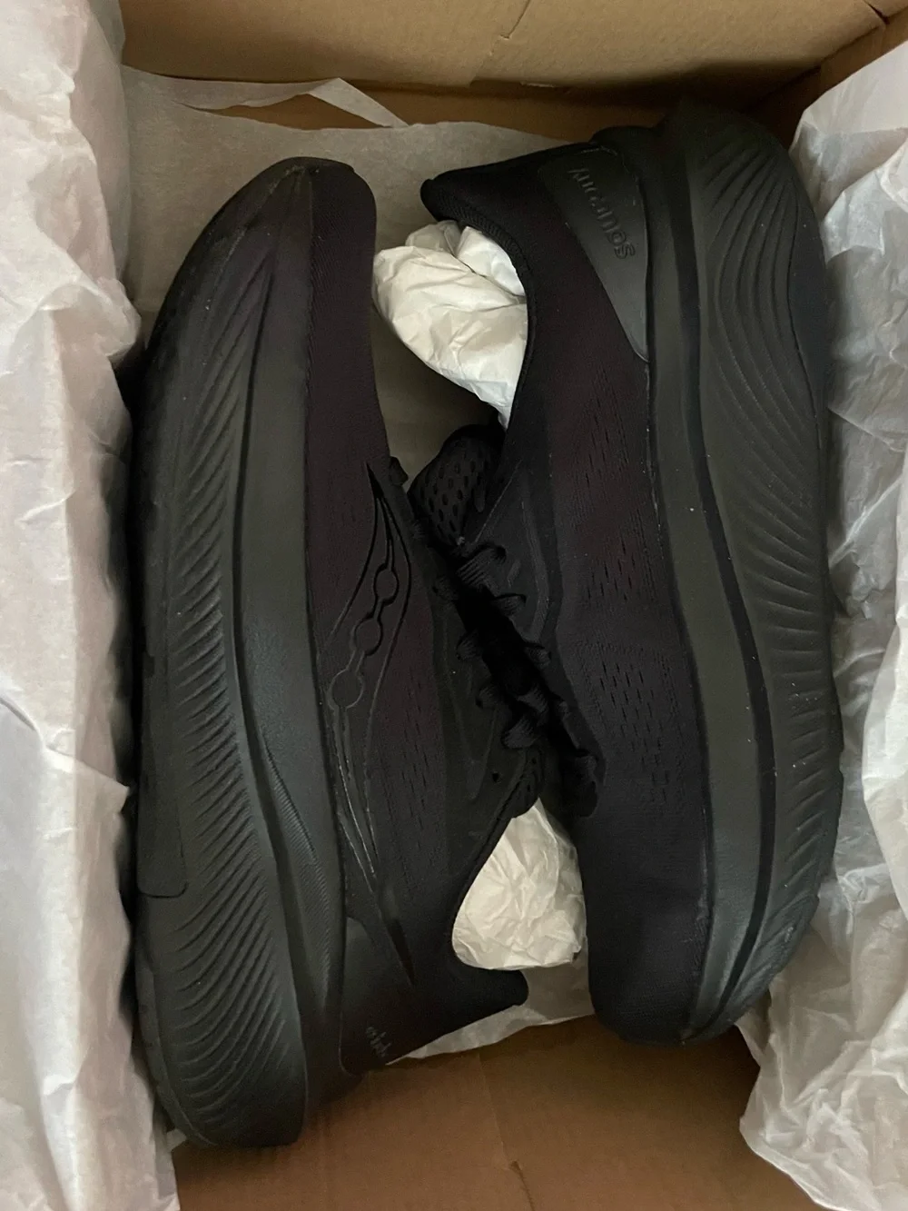 Saucony Echelon 10 Triple Black Women's Athletic Shoes